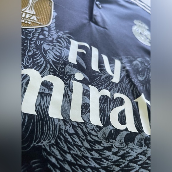 REAL MADRID DRAGON JERSEY | all players and sizes available - Picture 4 of 10